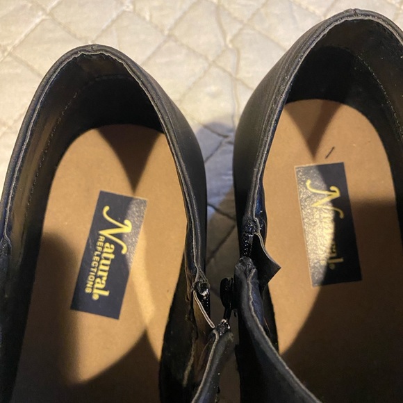 NWOT Bass pro Western faux suede shoes. Size 8 - Picture 4 of 4